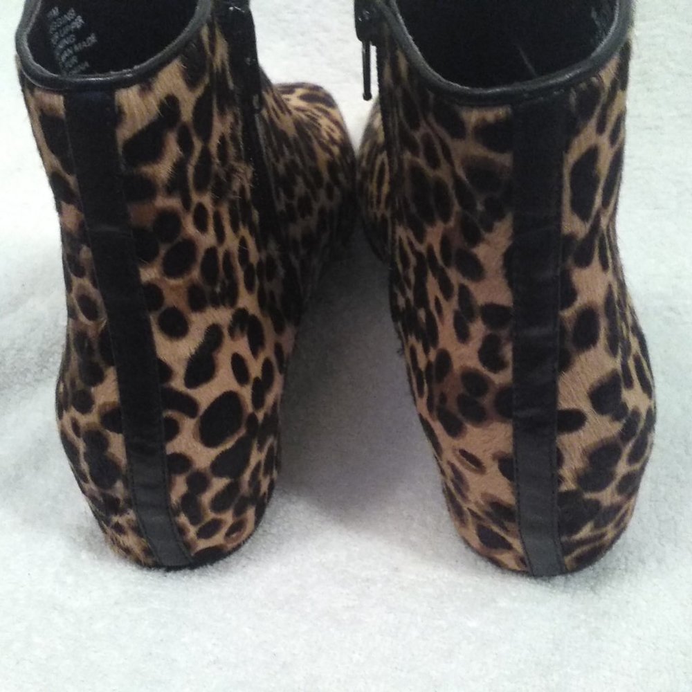 Nine West Leopard Print Ankle Boot 11m - image 5